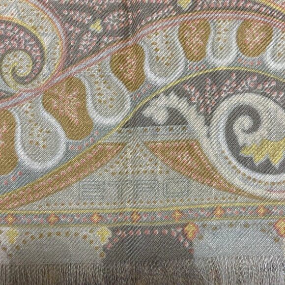 Auth ETRO - Khaki Pink Multi Wool Silk Scarf - Picture 3 of 7